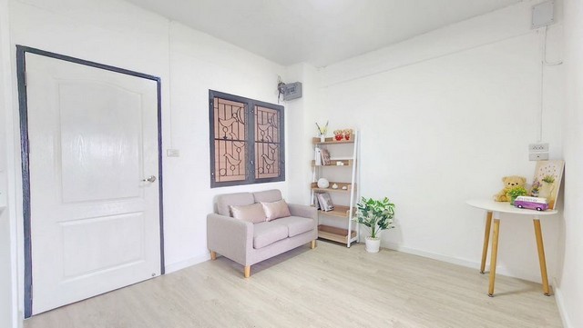 ขายคอนโดห้องชุดเอื้ออาทรป่าตัน ตึก28 ชั้น5 ห้อง34ม. 2นอน1น้ำ 720,000บ. ตกแต่งใหม่ วิวดอย ต.ป่าตัน อ.เมือง เชียงใหม่