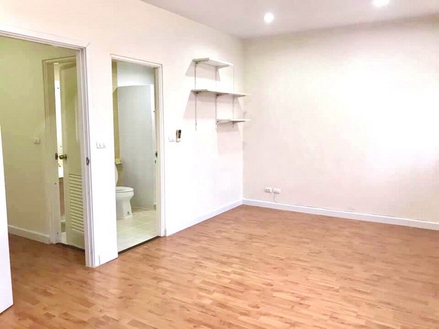 ขายทาวน์โฮม 2 ชั้น บ้านเดอะคอนเนค7.1 แขวงสีกัน เขตดอนเมือง กทม