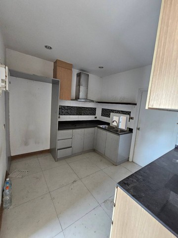 ขายบ้านเดี่ยว 2 ชั้น สไตล์โมเดิร์น หมู่บ้าน The Gallery พุทธมณฑลสาย4 ใกล้มหิดล