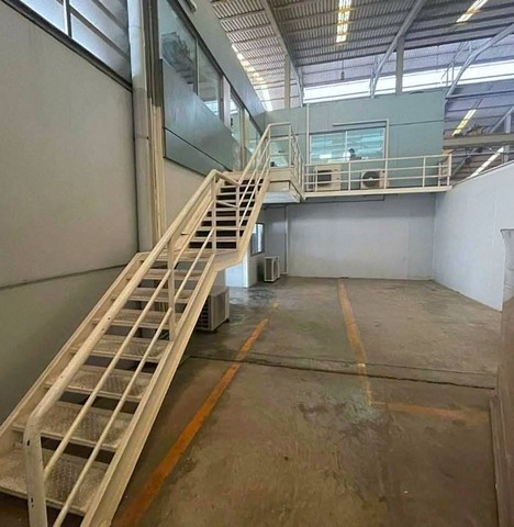 ให้เช่าโรงงานคลังสินค้าบางพลีสมุทรปราการ ให้เช่าโรงงาน/คลังสินค้า  พื้นที่  3,700 ตร.ม  ผังเหลือง