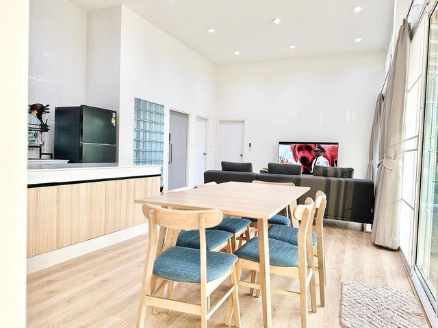 พูลวิลล่าสวยให้เช่า 50,000 บาท/เดือน #โซนสันกำแพง #บ่อสร้าง #สไตล์โมเดิร์น ตกแต่งครบ พร้อมอยู่ เป็นส่วนตัว #บนถนนเส้นสันกำแพงสายเก่า