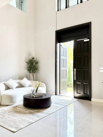 ให้เช่า ขาย บ้านหรูTHE CITY บางนา 2 คฤหาสน์หรูสไตล์อังกฤษ ติด IKEA Bangna