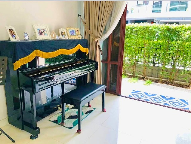 คฤหาสน์ 2 ชั้น เมกาบางนา 1.8 กม The City Bangna km.7 5นอน 340ตร.ม.102 ตร.วา.รร.นานาชาติคอนคอร์เดียน 750 ม.  MRT ศรีลาซาล 3.4 กม. 5 น้ำ