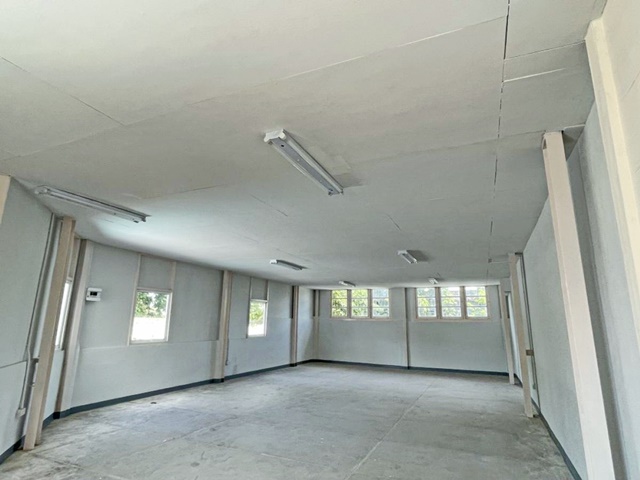 ทำเลดี MRTสามยอด 1กม.มหาไชย Renovateใหม่  หัวลำโพง รพ.หัวเฉียว 0.9 กม.ให้เช่าอาคารพาณิชย์ 3 ชั้น 2 คูหา 365 ตร.ม. 48ตร.ว. จุฬาลงกรณ์ 1.9 กม