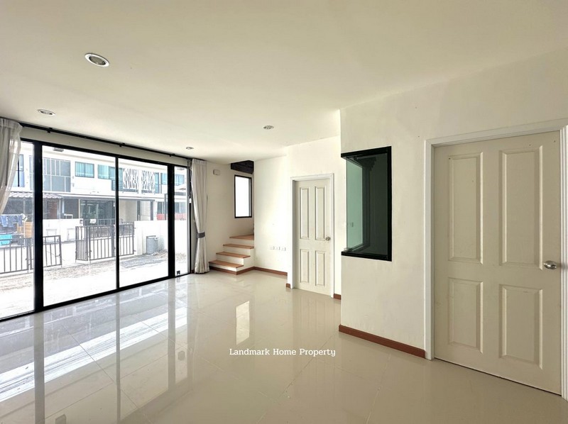 LM25-0045 ขายทาวน์โฮม 2 ชั้น เดอะ ทรัสต์ ราชพฤกษ์ รัตนาธิเบศร์ ใกล้เซ็นทรัลเวสต์เกต เนื้อที่ 20.5 ตรว 4นอน 3น้ำ