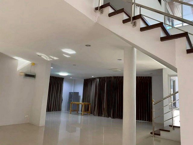 ให้เช่า บ้านเดี่ยว 2 ชั้น หมู่บ้านอารีน่าการ์เดนท์ อ่อนนุช 44 ใกล้ BTS อ่อนนุช