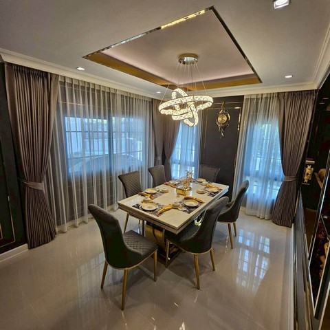 Centro Bangna luxury House Fully Furnished พร้อมเข้าอยู่