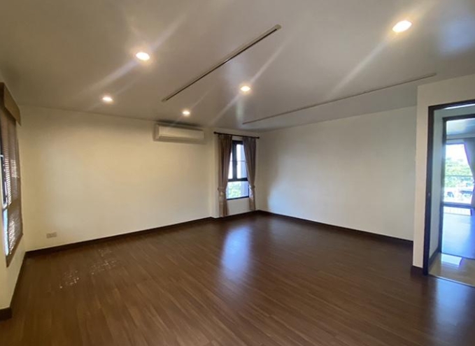 N5732ให้เช่าอาคาร 3 ชั้น  ใกล้สนามบินดอนเมือง ซอยประชาอุทิศ 15 พื้นที่ใช้สอย 728 ตารางเมตร