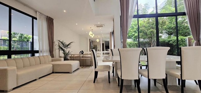 ให้เช่าบ้านเดี่ยว 3 ชั้น ม.Bugaan กรุงเทพกรีฑา ตกแต่งพร้อมเฟอร์นิเจอร์