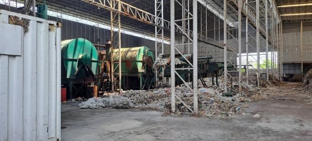 ที่ดินพร้อมสิ่งปลูกสร้าง พื้นที่สีม่วงเข้ม โซนบ่อวิน ศรีราชา ชลบุรี FP-L0363