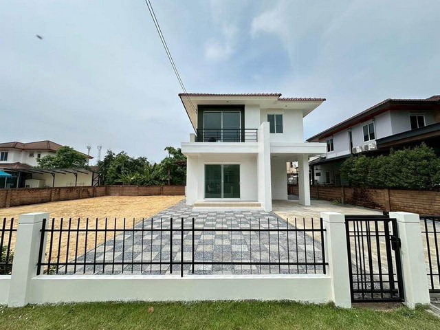 P590 ขายบ้านเดี่ยว 2 ชั้น หมู่บ้าน ฮาบิเทีย ปัญญาอินทรา 1 Habitia Panyaintra ถนนปัญญาอินทรา