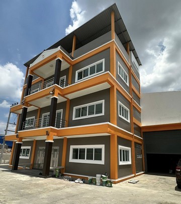 ให้เช่าโกดัง 2 โกดังๆ ละ 600 ตารางเมตร สำนักงาน 2 หลัง (3 ชั้น) 900 ตารางเมตร  สวนหลวง อำเภอกระทุ่มแบน