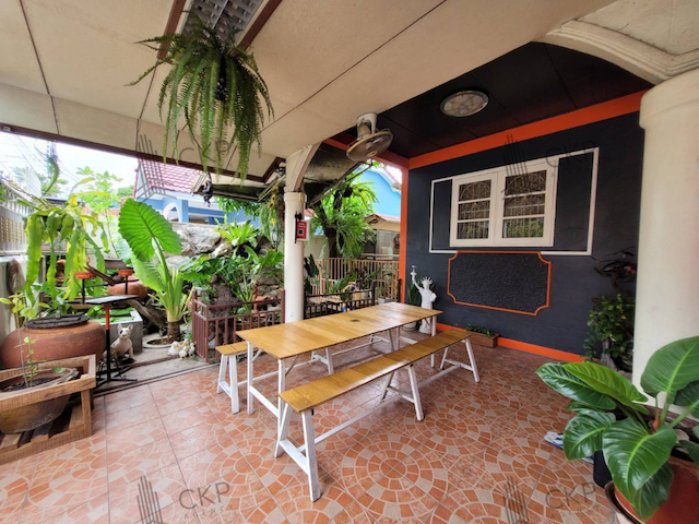 บ้านแฝด หมู่บ้านบัวทองเคหะซอย4 บรรยากาศบ้านร่มรื่น จัดสวนสวยงาม เพื่อนบ้านอัธยาศัยดี ใกล้แหล่งของกิน ตลาดนัด ใกล้แม็คโคร,โลตัสแค่ 5 นาที