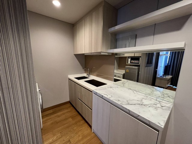 The Lumpini 24 Private comfortable safe 30th floor BTS Phrom Phong