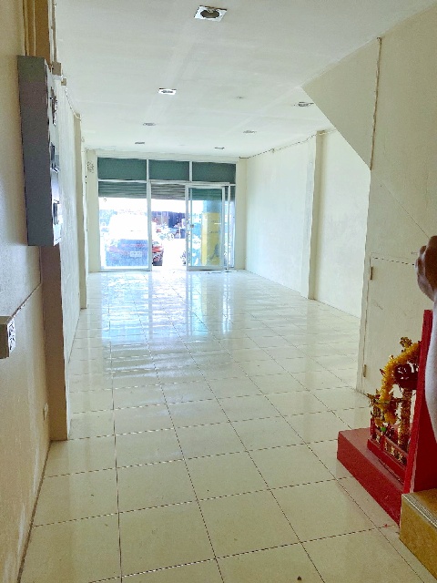 ปากเกร็ด​ .240 ตร.วา.วัดกู้ MRT ปากเกร็ด 2.8 กม.เมกาโฮม ​ขาย-เช่า ตึกแถว 4 ชั้น มีดาดฟ้า 19 ตร.วา โลตัส ติวานนท์