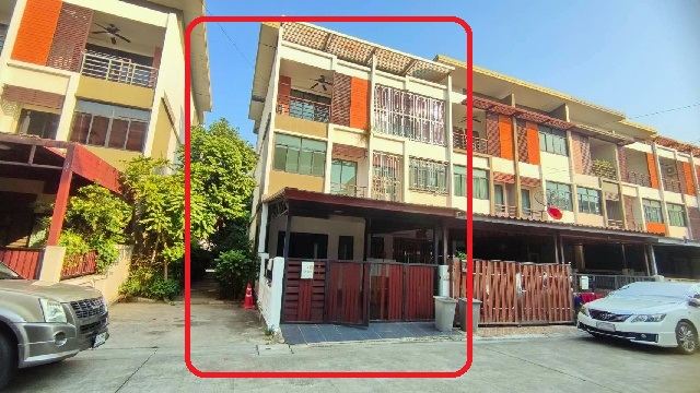 ถ.สาทร-กัลปพฤกษ์ ตลาดสำเพ็ง 2 450ม.ให้เช่าทาวน์โฮม 3 ชั้นหลังมุม 23 ตร.วา.280 ตร.ม.ติดถนนใหญ่ MRT หลักสอง ไพโอเนียร์ส 9.4 กม.3 นอน 3 น้ำ 