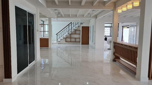 ให้เช่าบ้านเดี่ยว2ชั้น92ตร.ว.ย่านโชคชัย4ลาดพร้าววังหินเสนานิคมใกล้เลียบด่วนเหมาะอยู่อาศัยและทำโฮมออฟฟิศ