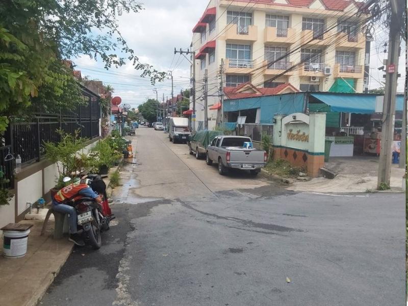 ขายบ้านแฝดมือสองเมืองนนทบุรี จังหวัดนนทบุรี โครงการ ริมสวน