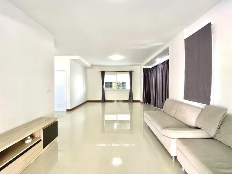 LM24-0336 ขายบ้านเดี่ยว 2 ชั้น ย่านชิดลม ไทรน้อย บางบัวทอง พื้นที่ 60 ตรว 3นอน 3น้ำ ต่อเติมครบ รีโนเวทใหม่ พร้อมอยู่