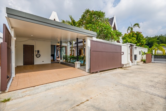 Newly renovation 3 bedrooms villa for rent  at Cherngtaley Laguna Phuket