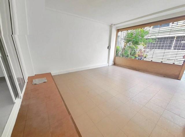 ให้เช่าทาวน์โฮม 3 ชั้น ย่านลาดพร้าว 69 ใกล้ MRT ลาดพร้าว 71 เหมาะอยู่อาศัย หรือทำโฮมออฟฟิศ