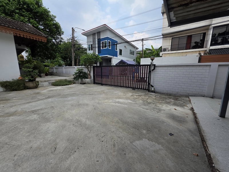 BH3559 ให้เช่าบ้านเดี่ยวสุขุมวิท 101 ปุณณวิถี 31 ทำเลติดรถไฟฟ้า ใกล้ BTS เดินทางสะดวก พื้นที่กว้าง ราคาเช่าถูกที่สุดในย่านนี้