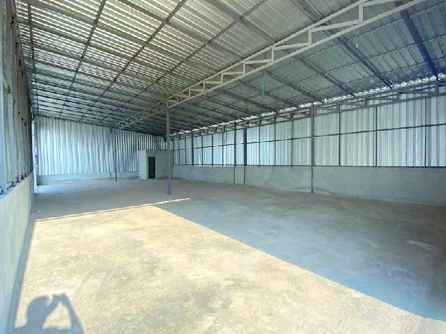 น้ำไม่ท่วม โกดัง ก่อสร้างใหม่  210 ตร.ม.ตลาดสดมหาชัยเมืองใหม่ 1.5 กม 52 ตร.วา. รร.บางน้ำจืด 3.1 กม จอดรถสะดวก.หาของกินง่าย