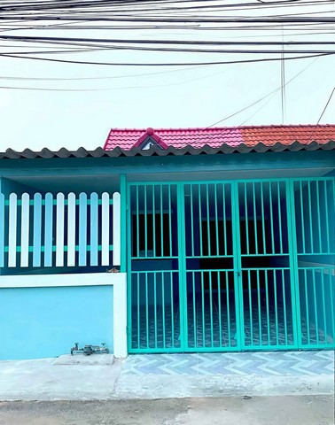 ขายบ้านดีบ้านสวยราคาถูกหนองไม้แดงชลบุรี ม.แสงบรรพต หนองไม้แดงชลบุรี ทาวน์เฮ้าส์ ชั้นเดียว  ✴️บนพื้นที่  21.5  ตรว. ✴️ขนาด  2 นอน  1 น้ำ