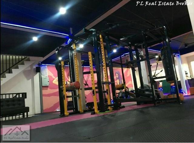 ให้เช่าอาคารพาณิชย์ 4.5 ชั้น 3 คูหา มีดาดฟ้า พื้นที่ 1,020 ตรม. ถนนลาดพร้าว ใกล้ Food land , MRT มหาดไทย