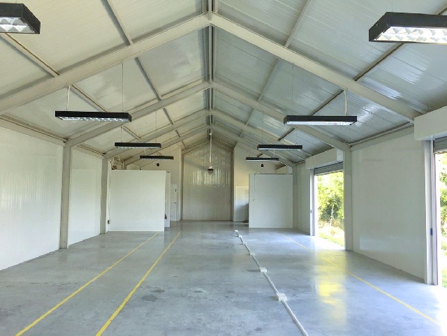 บ้านหัวโกรก-หนองรี บางพระ ถ.ชลบุรี-พัทยา ให้เช่าสำนักงาน โกดัง  240 ตร.ม.  5ห้อง 200 ตร.วา. วิวสระน้ำ 6 น้ำ แหล่งท่องเที่ยว แกรนด์แคนยอน