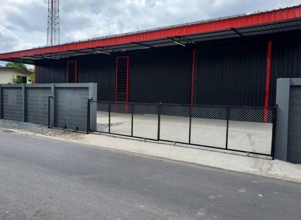 ให้เช่าโกดัง พื้นที่ 400 ตรม. ลาดพร้าว101 โยธินพัฒนา3 ใกล้ห้างCDC