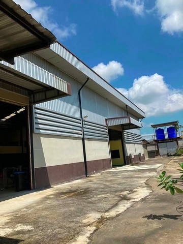 ขายโรงงานศรีราชาชลบุรี ผังสีเหลือง บนเนื้อที่  3  ไร่ พื้นที่ใช้สอย  2,000 ตรมสามารถทำการผลิตได้