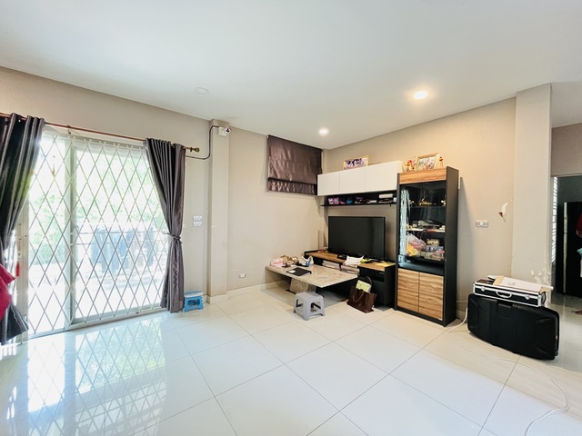 ขายบ้านเดี่ยว Centro ศรีนครินทร์ บางนา 52 ตรว. คุ้มค่า ขายตามสภาพ