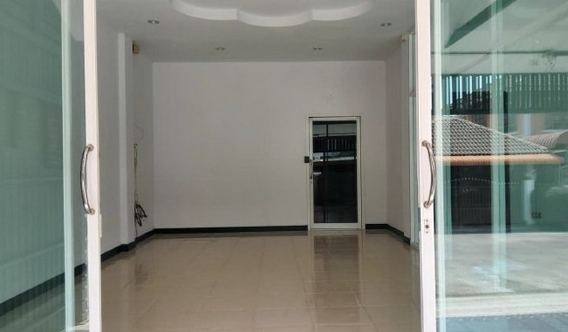 ขายอาคารพาณิชย์มือสองเมืองเพชรบูรณ์     หน้าค่าย เพชรบูรณ์