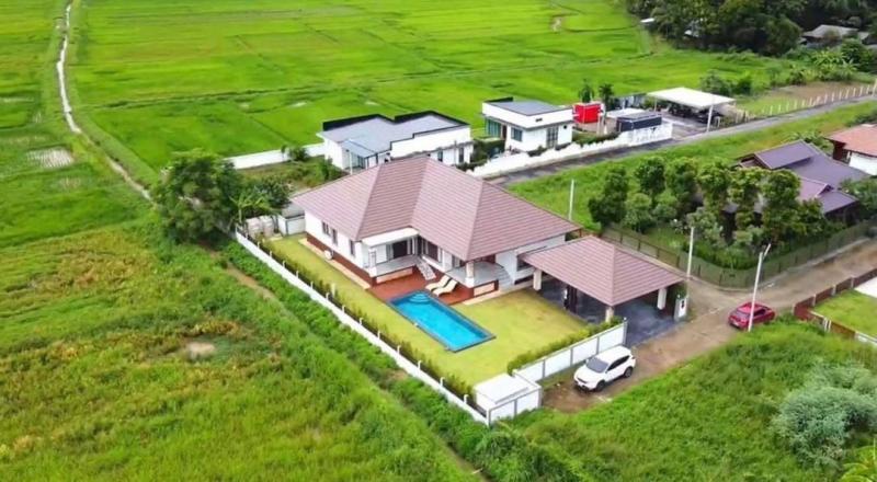 โซนดอยสะเก็ด​ ให้เช่า 70,000 บาท/เดือน ลดราคาขาย 9.5 ล้าน 188 ตรว. พูลวิลล่าชั้นเดียว ยกพื้นสูง #เชิงดอย #วิวทุ่งนา #วิวภูเขา 360°​