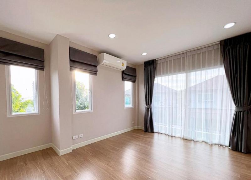 HR 5995 ให้เช่าบ้านเดี่ยว 2 ชั้น ไลฟ์ บางกอก บูเลอวาร์ด รังสิต ถนนรังสิต นครนายก