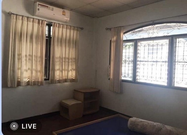 ให้เช่าบ้านเดี่ยว 1 ชั้น 50 ตรว. 3 ห้องนอน ย่านรัชดา ใกล้ MRT สุทธิสาร