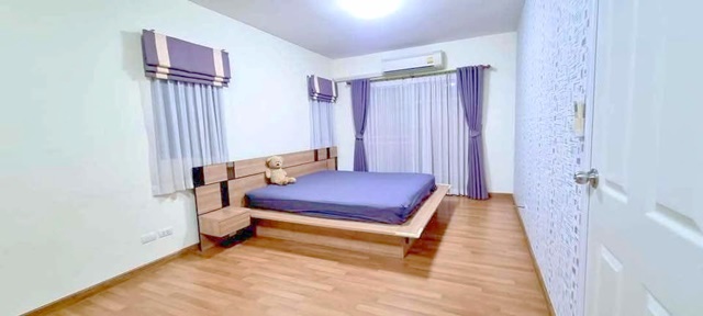 สุวรรณภูมิ 3.5 กม.​ 4 แอร์ กิ่งแก้ว-หนามแดง นานาชาติสิงคโปร์  เฟอร์ คชฟฟ ครบ ให้เช่าบ้าน 54ตร.วา 154 ตร.ม.​ Mega Bangna 5.8กม.​ 3นอน 2น้ำ​