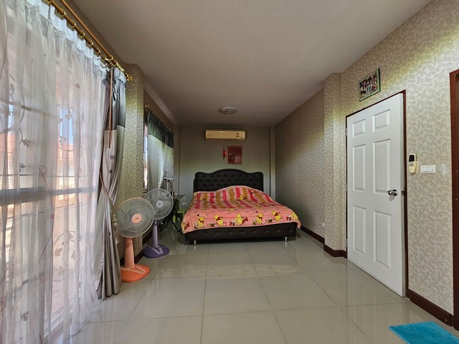 บ้าน - !!! -