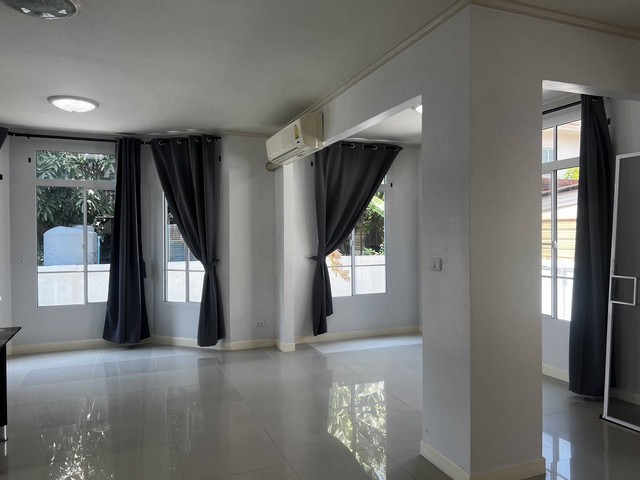 ให้เช่าบ้านเดี่ยว 2 ชั้น 100 ตรว. หมู่บ้านภัสสร 13 ถนนสุวินทวงศ์ เขตหนองจอก