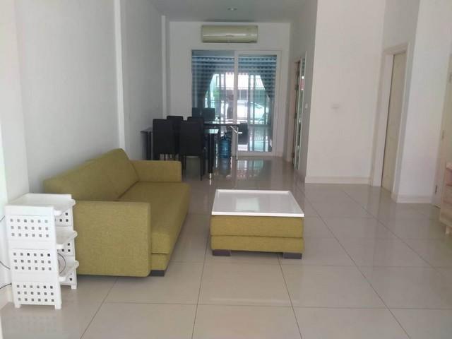 ให้เช่าทาวน์โฮม 3 ชั้น 20 ตรว. ย่านลาดพร้าว เลียบด่วน ประดิษฐ์มนูธรรม ใกล้ MRT ลาดพร้าว 71