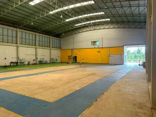 ให้เช่าโรงงานคลังสินค้ากระทุ่มแบนสมุทรสาครที่ดินรวม1ไร่ สามารถขอใบ รง. 4 ได้ 1,450 ตร.ม