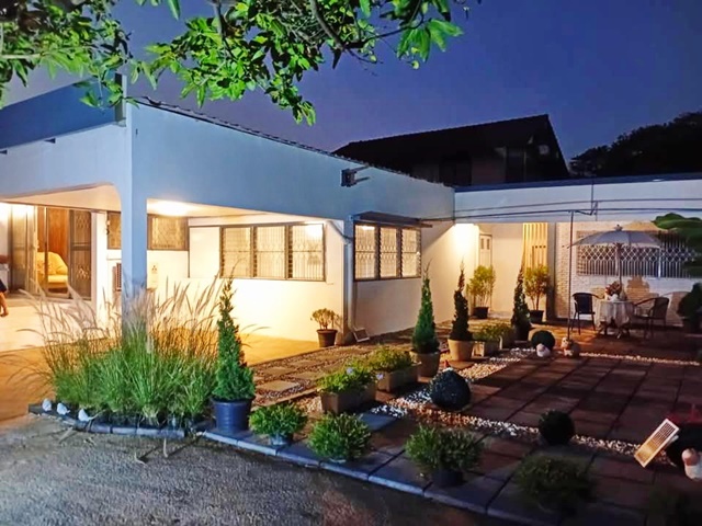 ให้เช่าบ้านเดี่ยว 100 ตร.ว. รถไฟฟ้าเมืองทองธานี500ม. ​แจ้งวัฒนะ 30-38 4นอน 2น้ำ​ 2คัน​ 3แอร์ เซ็นทรัลแจ้งวัฒนะ 2.3 กม.​ อิมแพ็ค