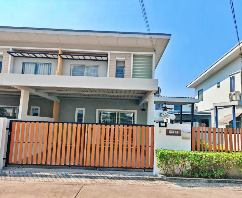 ขายบ้านแฝด 2 ชั้น โรงโป๊ะ ชลบุรี ใกล้พัทยา ใกล้อมตะซิตี้