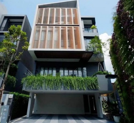 ให้เช่าบ้านเดี่ยวหรู 5 ชั้น ใจกลางเอกมัย Arna Ekkamaiบ้านเดี่ยวหรู5ชั้น ใจกลางเอกมัย 