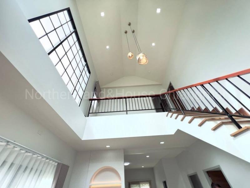 โซนพืชสวนโลก ขายด่วน 5.3 ล้านบาท 65 ตรว. บ้านเดี่ยว 2 ชั้น #สร้างใหม่ #สไตล์โมเดิร์น #แม่เหียะ #พืชสวนโลก