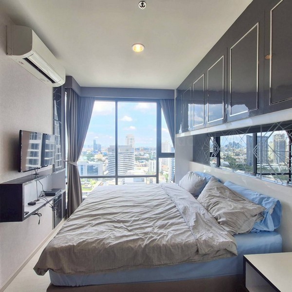 ให้เช่าคอนโด Rhythm Sukhumvit 42 แบบ 2นอน 2น้ำ ชั้น 25 ระเบียงทิศใต้ ไม่ร้อน ไม่มีรอยร้าวในห้อง - ghd000580R