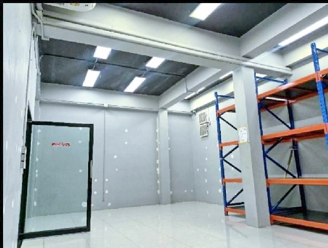 ให้เช่าโฮมออฟฟิศ  3 ชั้น สุขุมวิท71 มีลิฟท์ในตัว BTS พระโขนง 900ม.ปรีดีพนมยงค์ รร.นานาชาติเซนต์แอนดรูว์ 1.2 กม.3 ออฟฟิศ 2 น้ำ