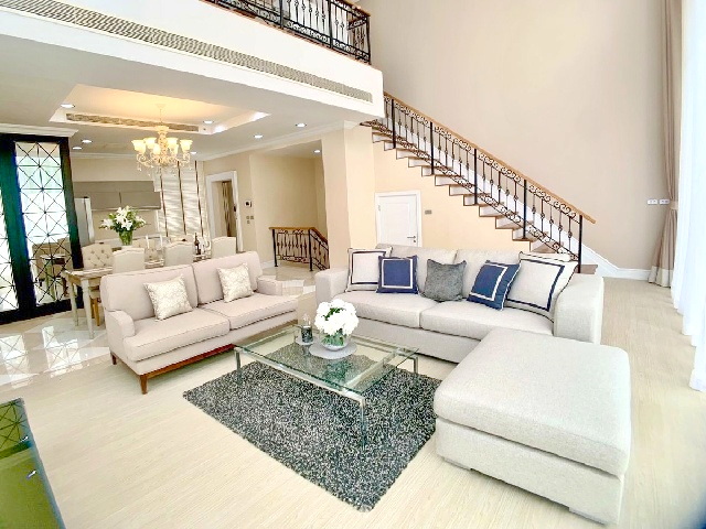 BTS พร้อมพงษ์ 1.4 กม.สุขุมวิท45-49 ทองหล่อ ให้เช่า-ขายทาวน์โฮมหรู 5 ชั้น หรูหรา เฟอร์ 50 ตร.วา.450 ตร.ม. 4นอน  รพ.สมิติเวช สุขุมวิท 500 ม.