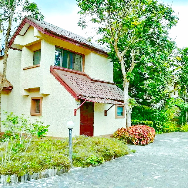 บ้านเขาค้อ บ้านพักตากอากาศสไตล์ยุโรป 2 ชั้น 55 sq.wa.220 sq.m.วิวทะเลสาป  เหมาะกับการลงทุน พักผ่อน บรรยากาศเป็นส่วนตัว 3 นอน 2 น้ำ